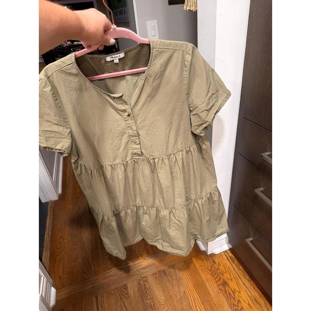Madewell Button-Front Short-Sleeve Tiered Mini Dress in an olive green color L